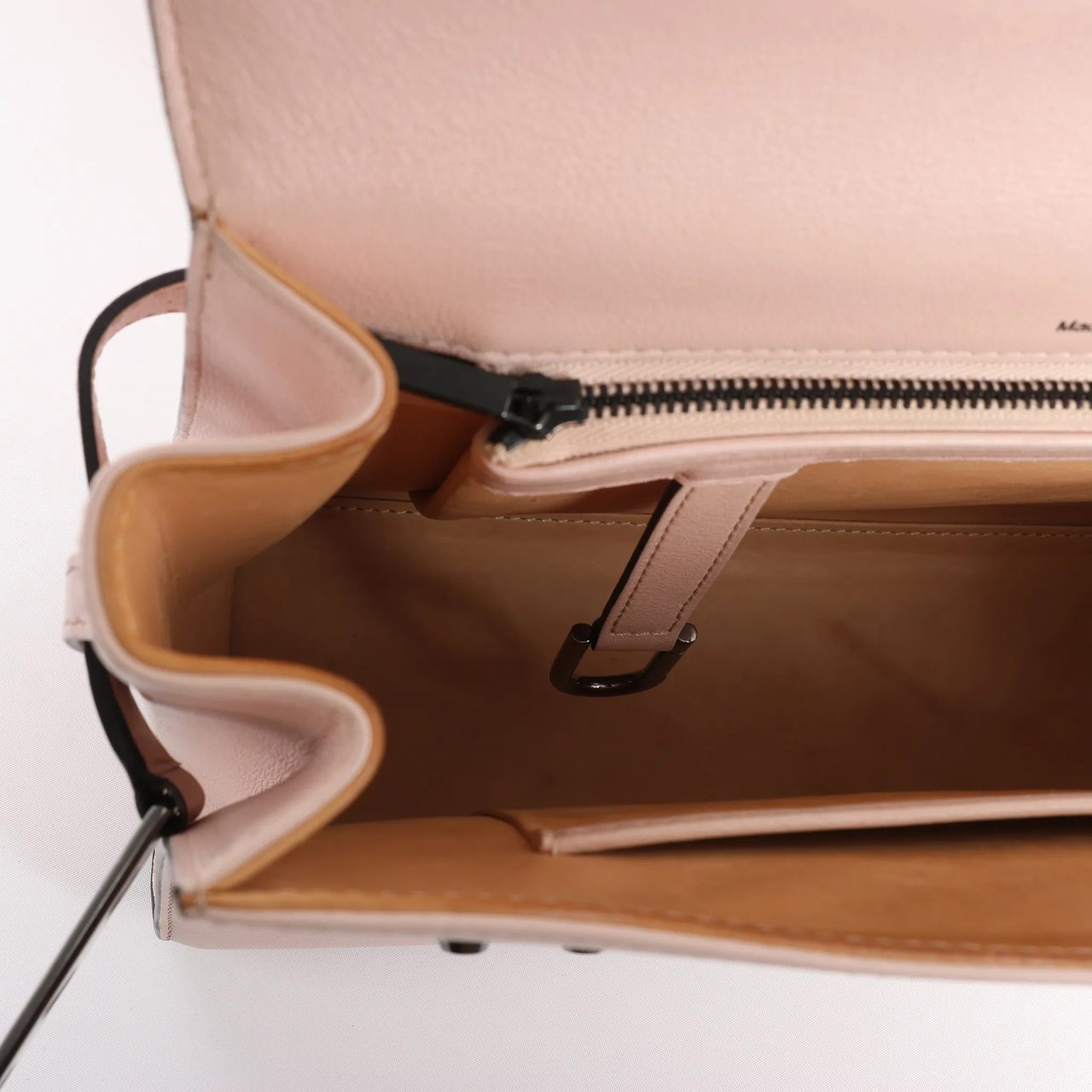 Delvaux Tempête MM Leather 2Way Handbag in Pink Roze
