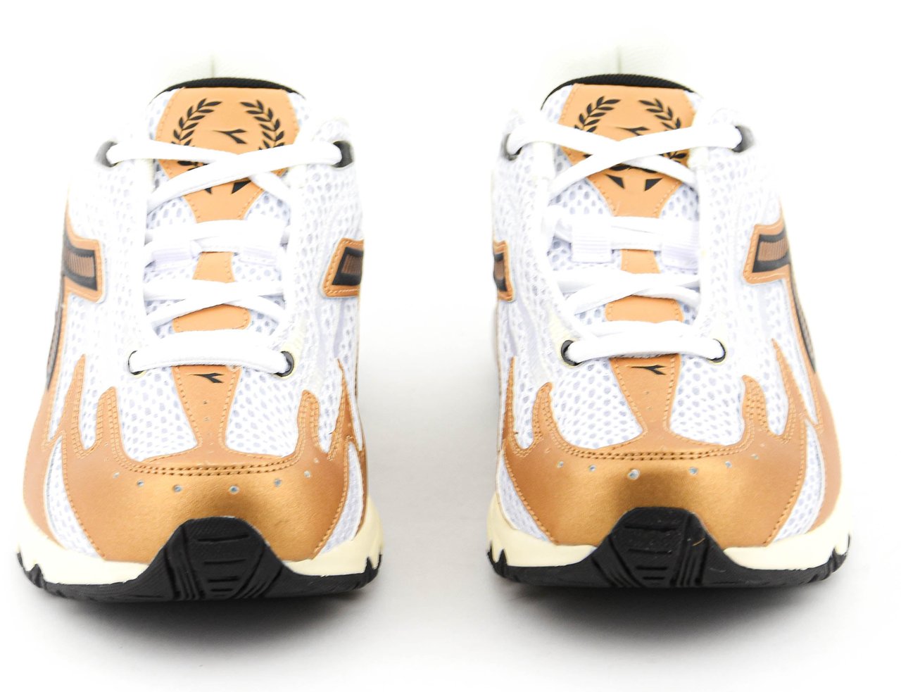 Diadora Mythos Propulsion 280 White Black Gold Wit