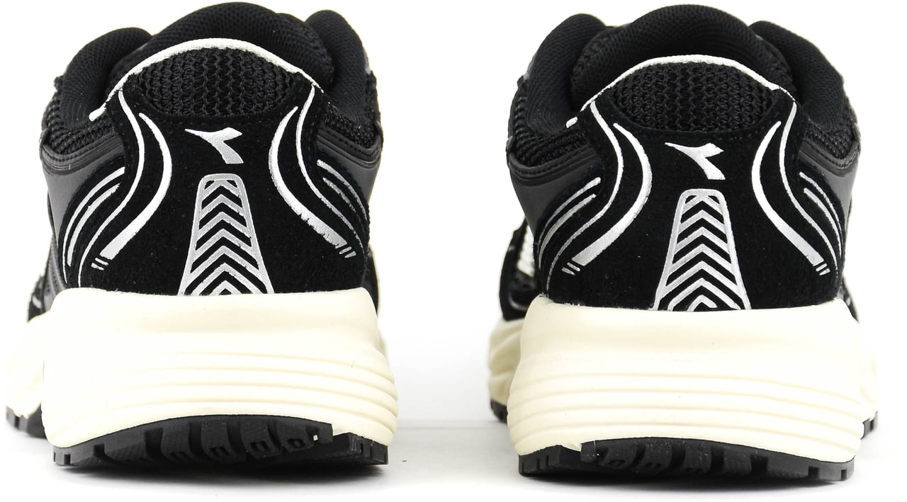 Diadora Mythos Star Black Zwart