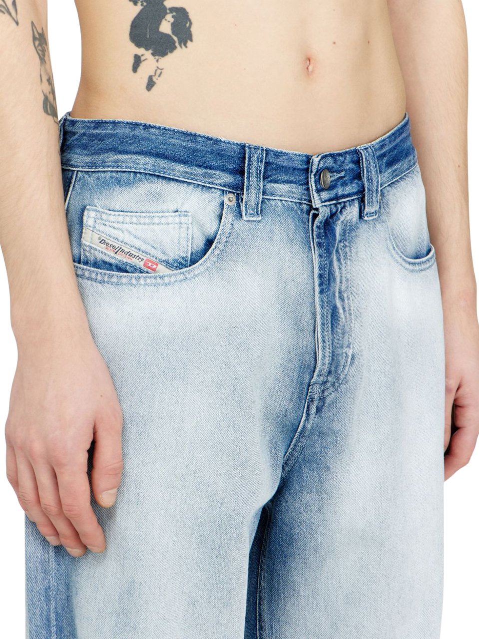 Diesel Wide-Leg Denim Jeans with Vintage Wash Blauw