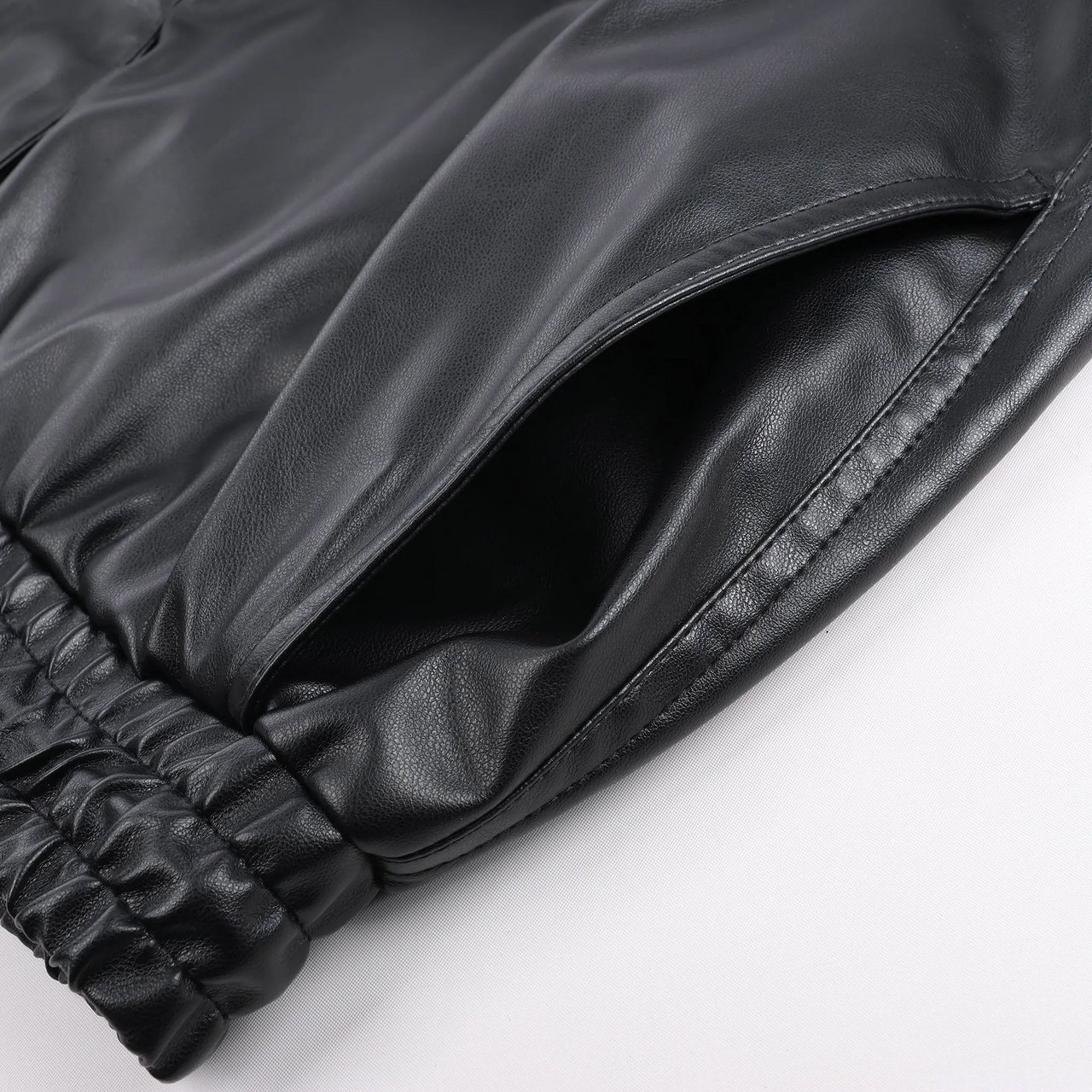 Diesel DIESEL Oversized Cargo Coated Fabric Trousers in Black p-MARTY-LTH, Size 48 IT Zwart