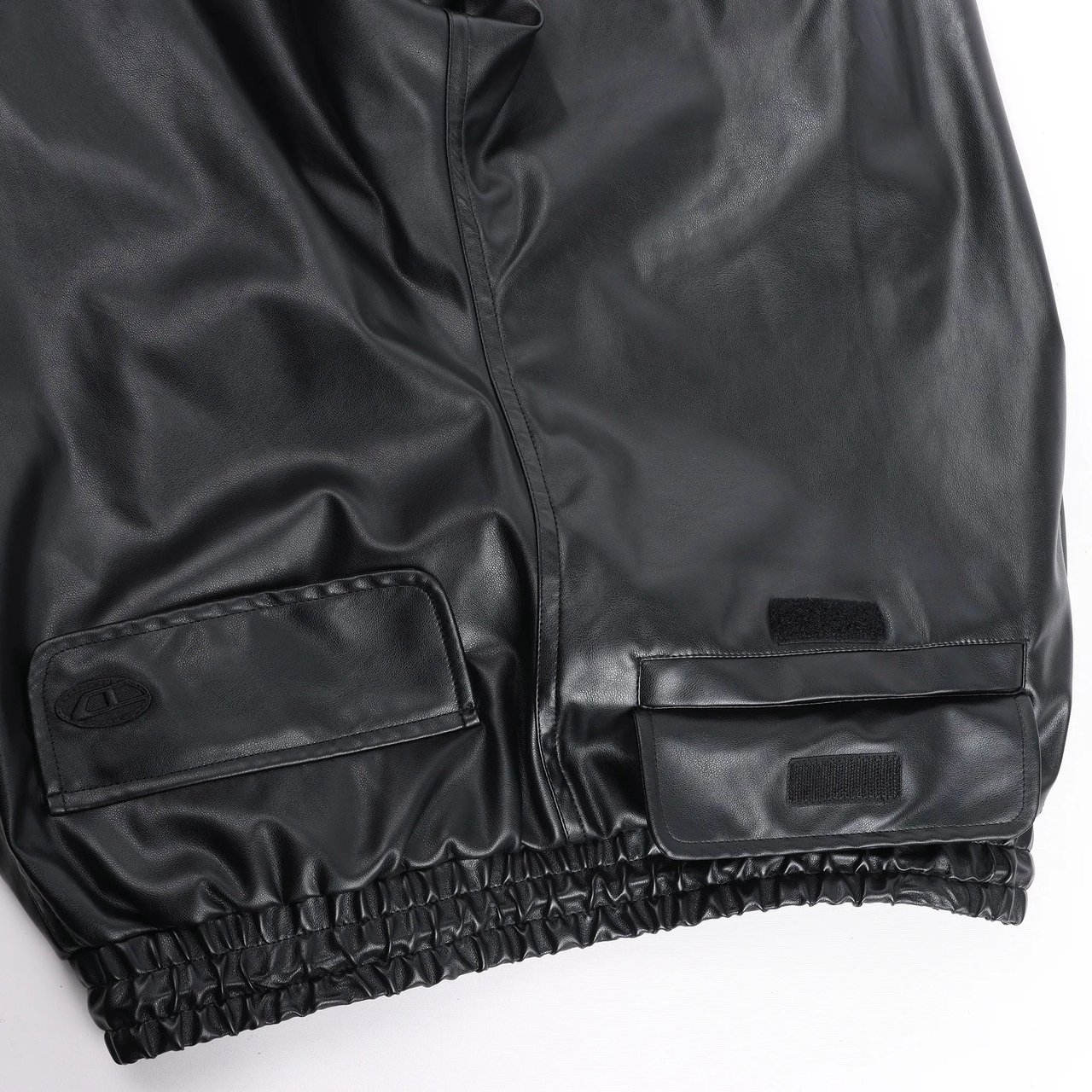 Diesel DIESEL Oversized Cargo Coated Fabric Trousers in Black p-MARTY-LTH, Size 48 IT Zwart