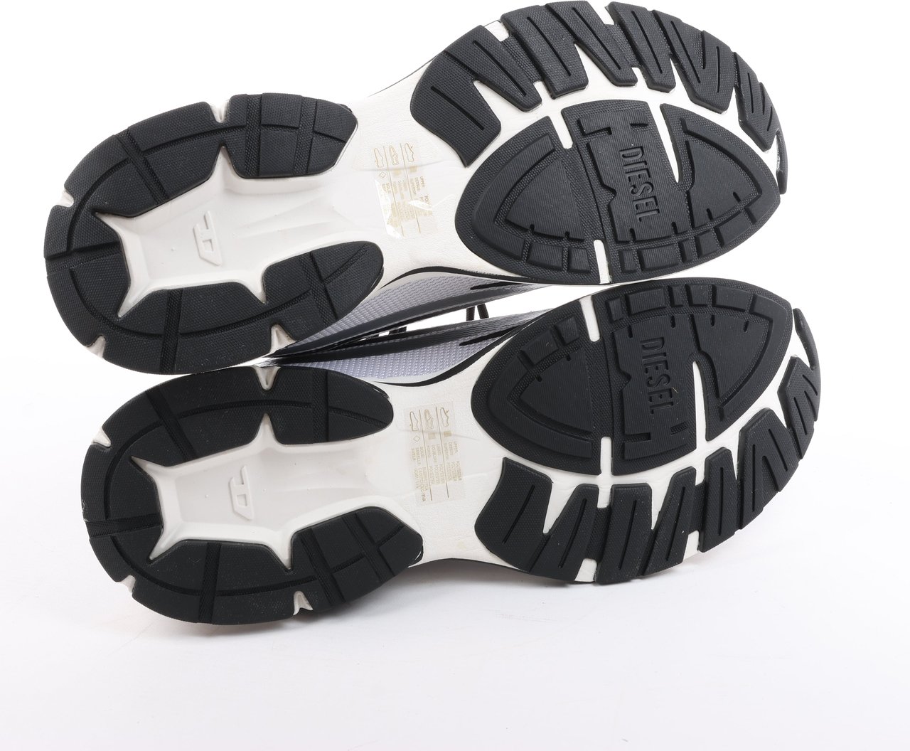 Diesel Diesel D-Airspeed Low-Striped Sneakers in Coated Ripstop in Silver, Size 43 EU Zilver