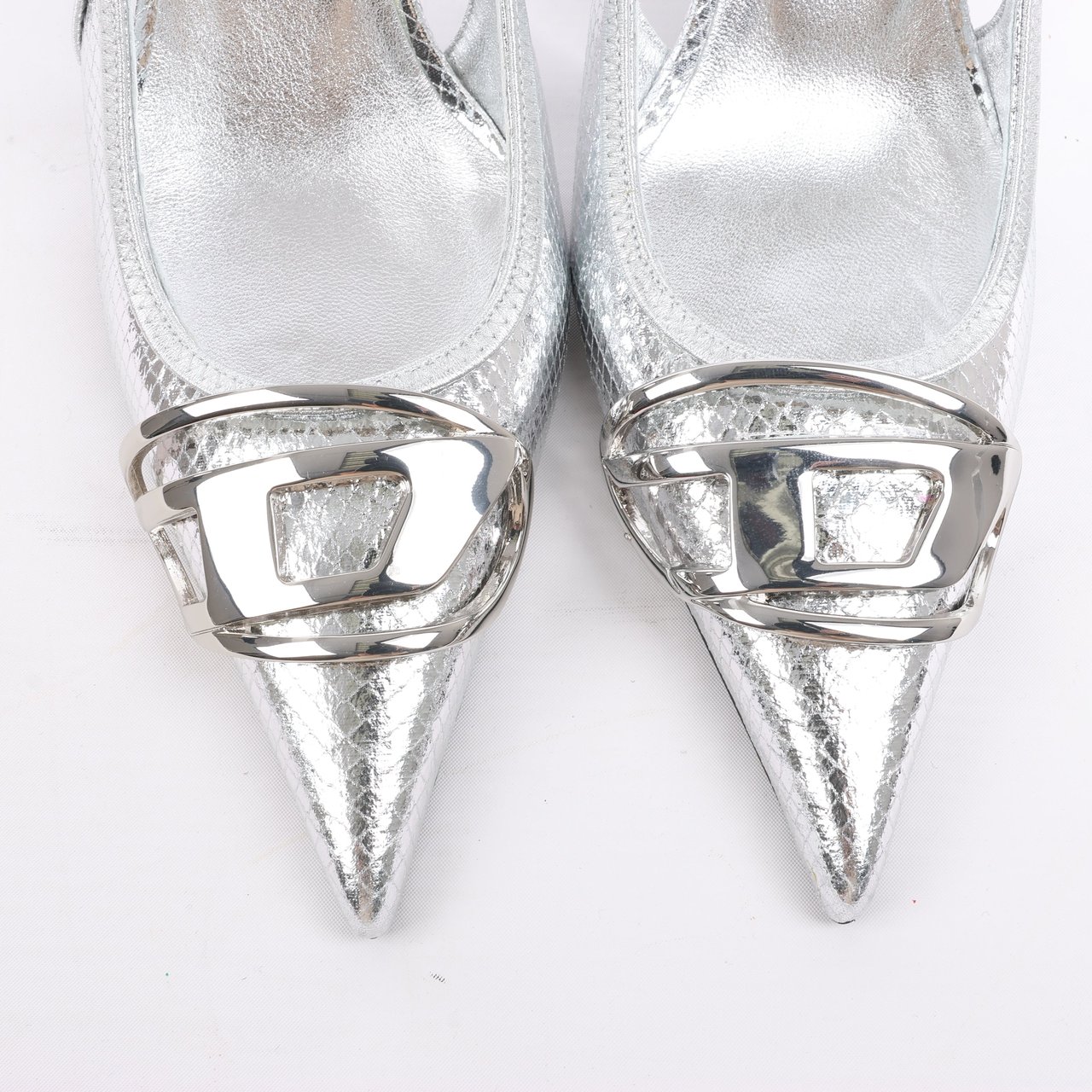 Diesel Diesel D-Venus Patent Embossed Slingback Heels in Silver, Size 37 EU Zilver
