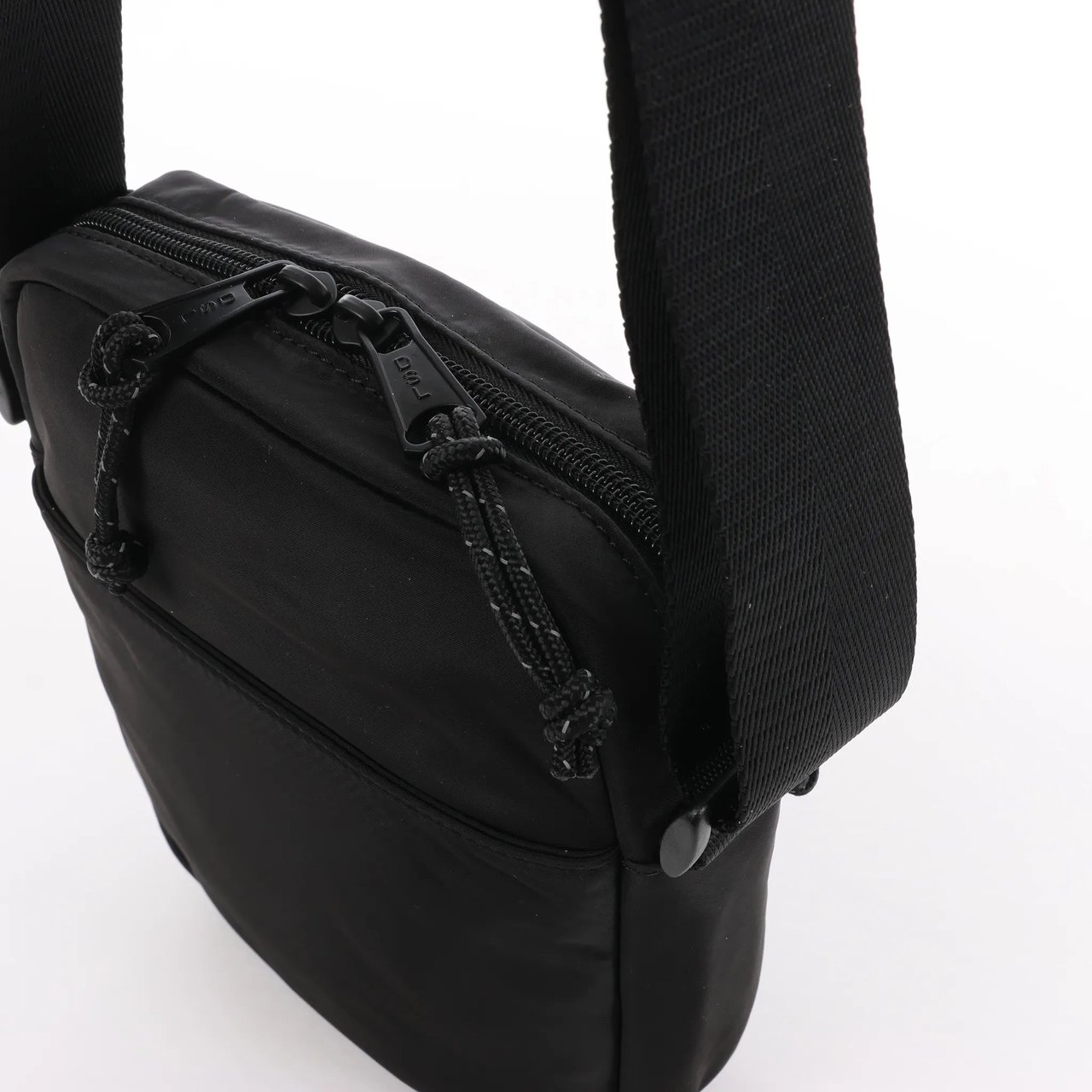 Diesel Diesel D-Pack Nylon Crossbody Bag in Black Zwart