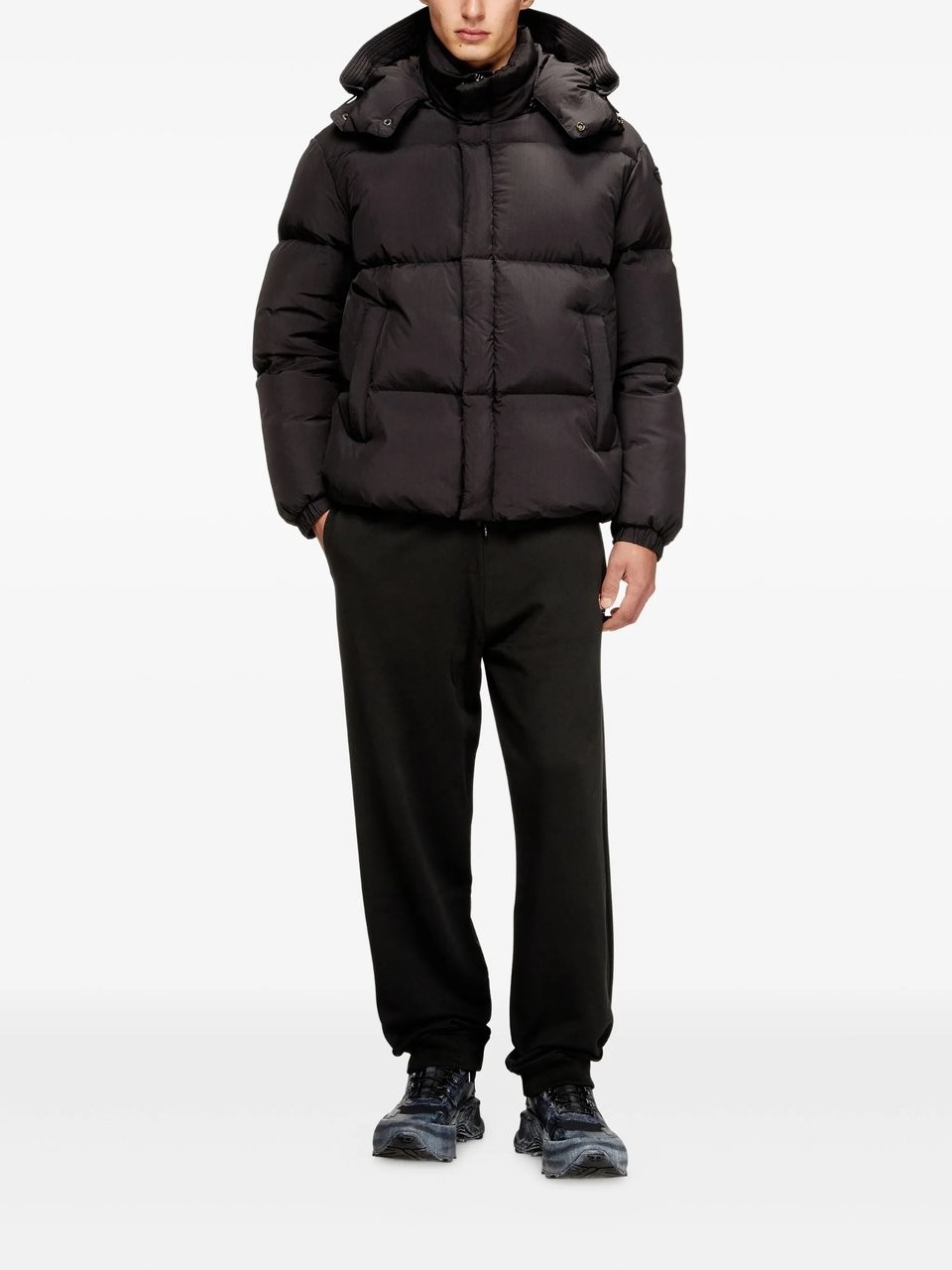 Diesel Quilted Black Puffer Jacket With Detachable Hood And Concealed Zipper Zwart