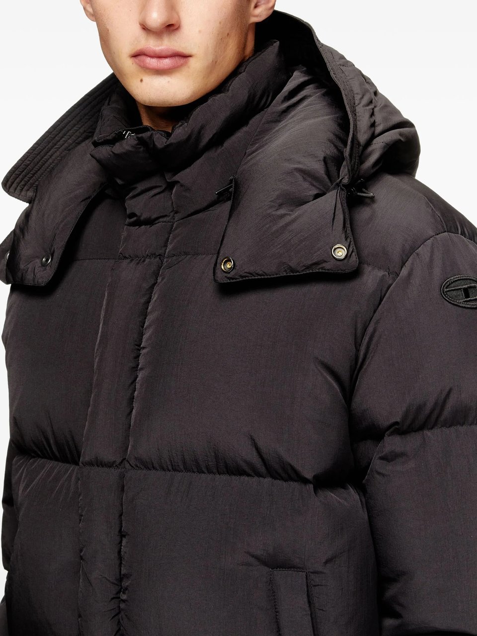 Diesel Quilted Black Puffer Jacket With Detachable Hood And Concealed Zipper Zwart
