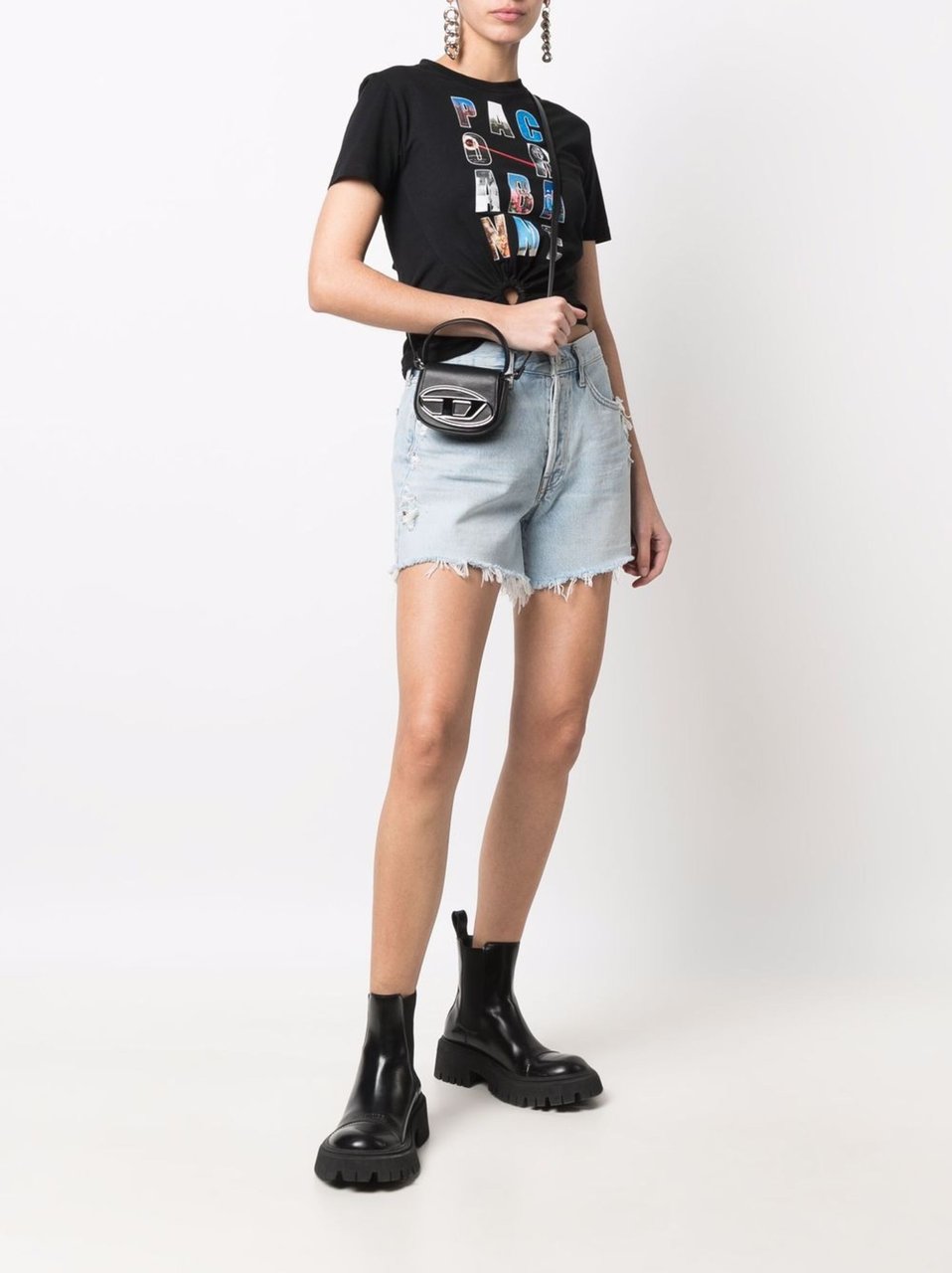 Diesel Compact Black Leather Crossbody Bag With Oval Logo Zwart