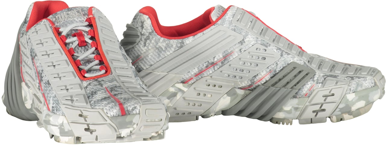 Diesel Light grey low top sneakers with red details Wit