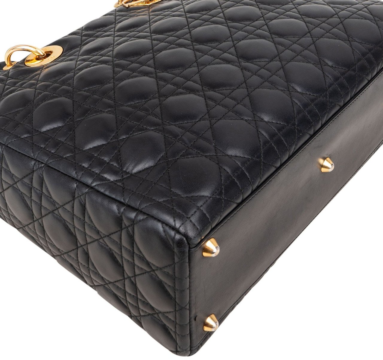 Dior Christian Dior Quilted Leather Lady Dior Handbag Zwart