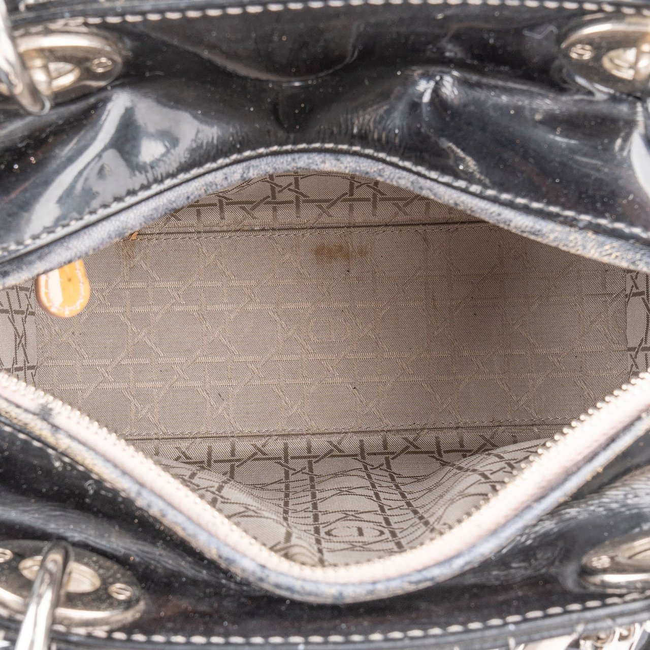 Dior Christian Dior Quilted Patent Leather Lady Dior Handbag Zwart