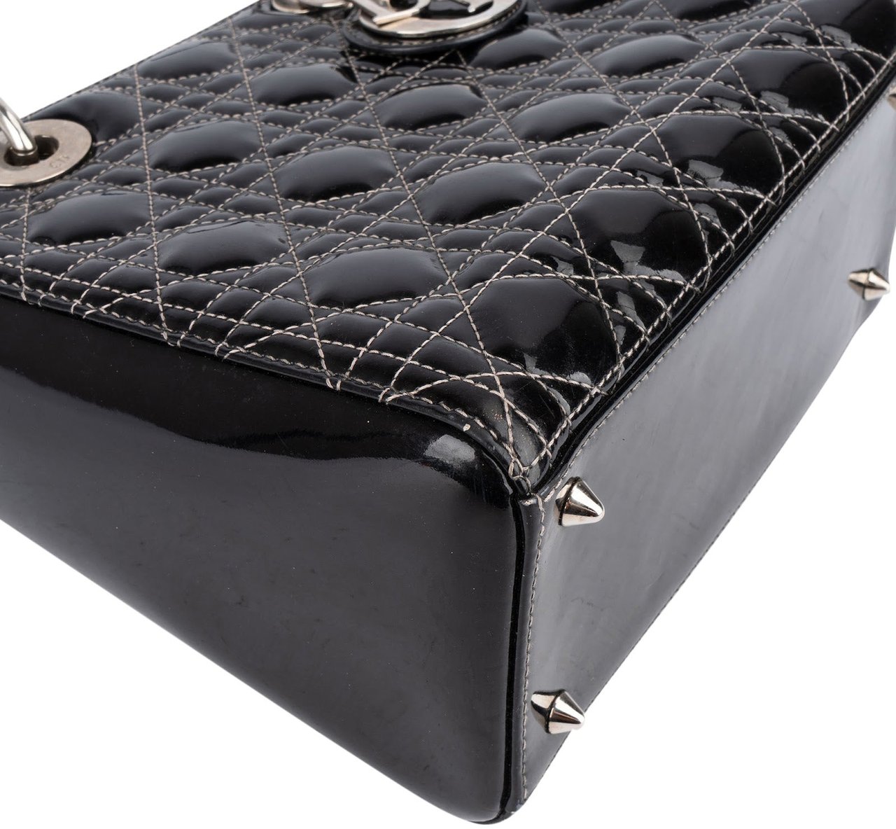 Dior Christian Dior Quilted Patent Leather Lady Dior Handbag Zwart