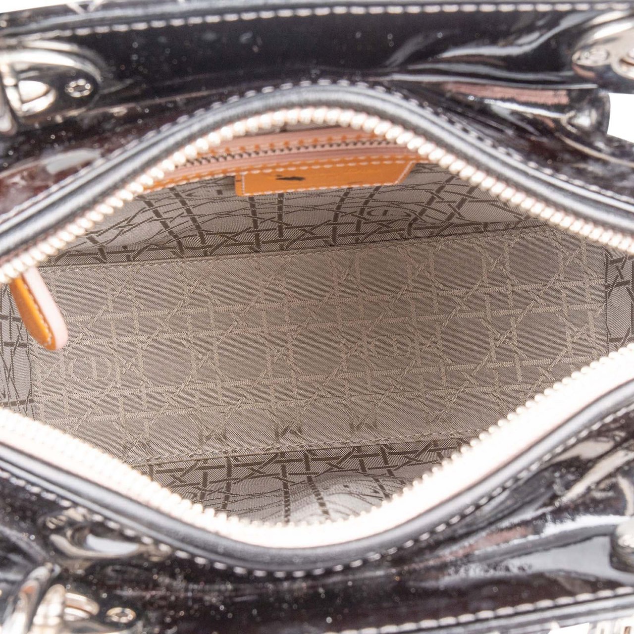 Dior Christian Dior Quilted Patent Leather Lady Dior Handbag Zwart