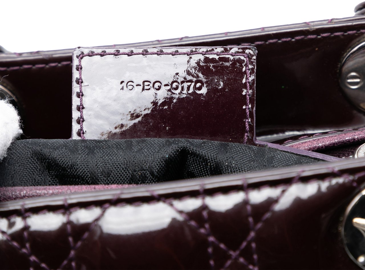 Dior Medium Patent Cannage Lady Dior Paars