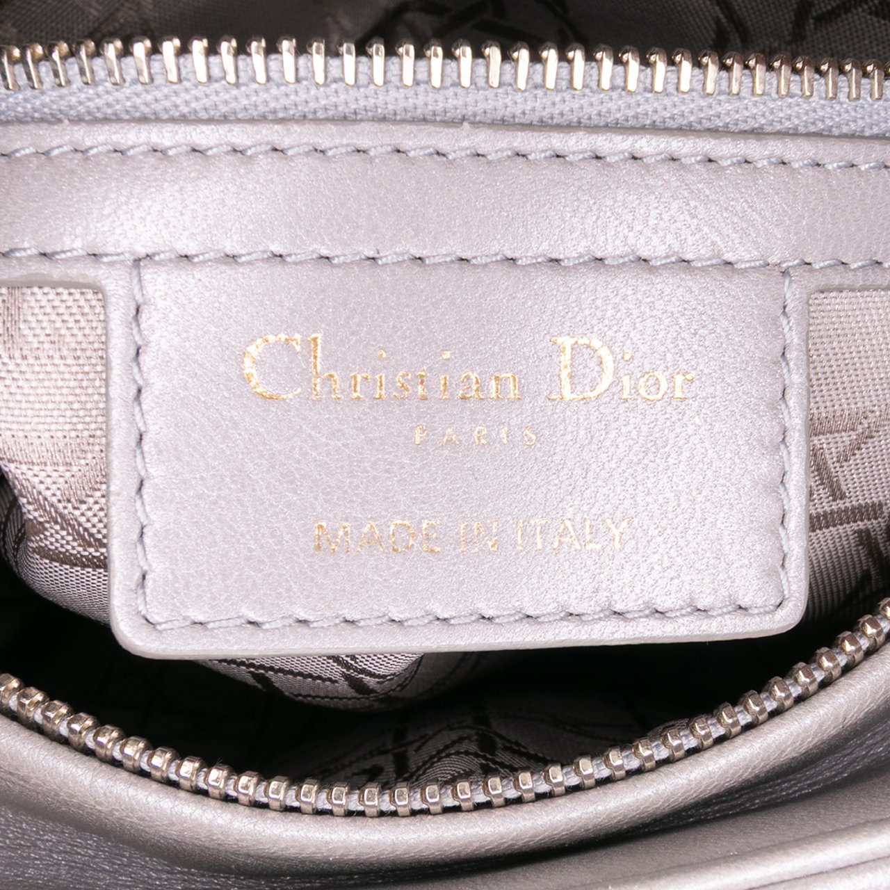 Dior Medium Pearlescent Lambskin Cannage Lady Dior Grijs
