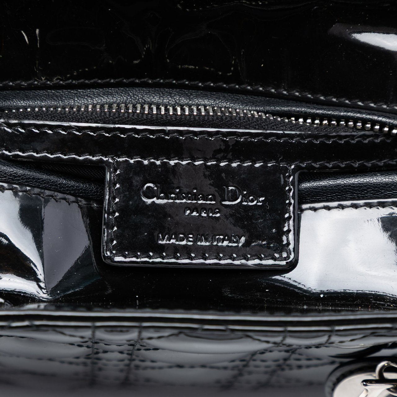 Dior Medium Patent Cannage Lady Dior Zwart