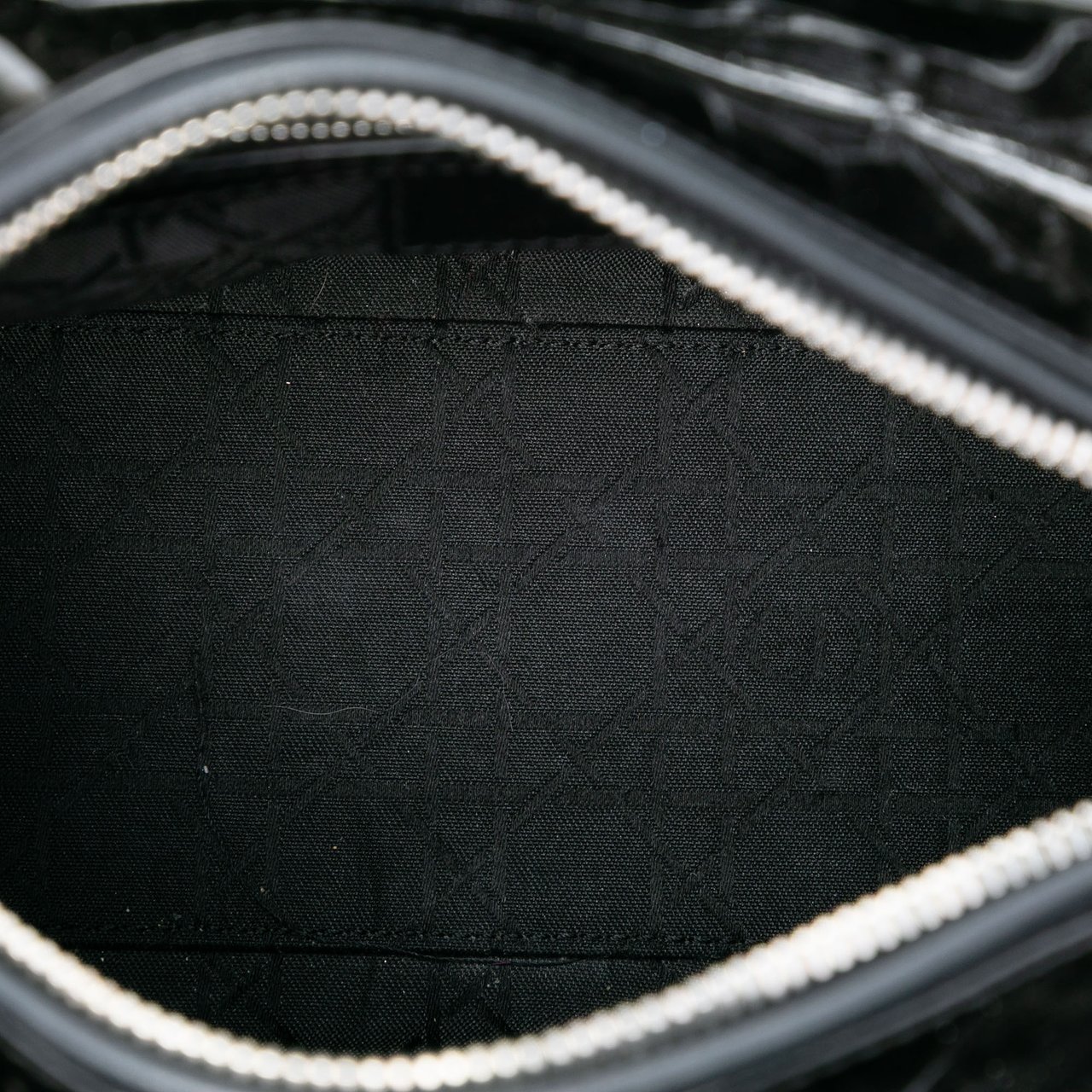 Dior Medium Patent Cannage Lady Dior Zwart