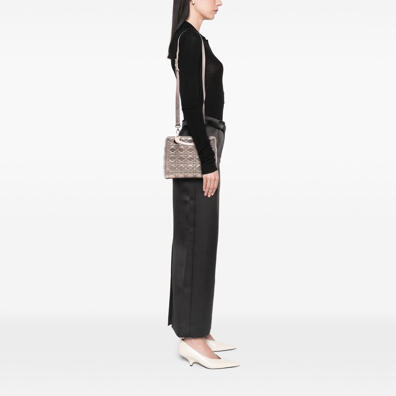 Dior Medium Metallic Lambskin Cannage Lady Dior Goud