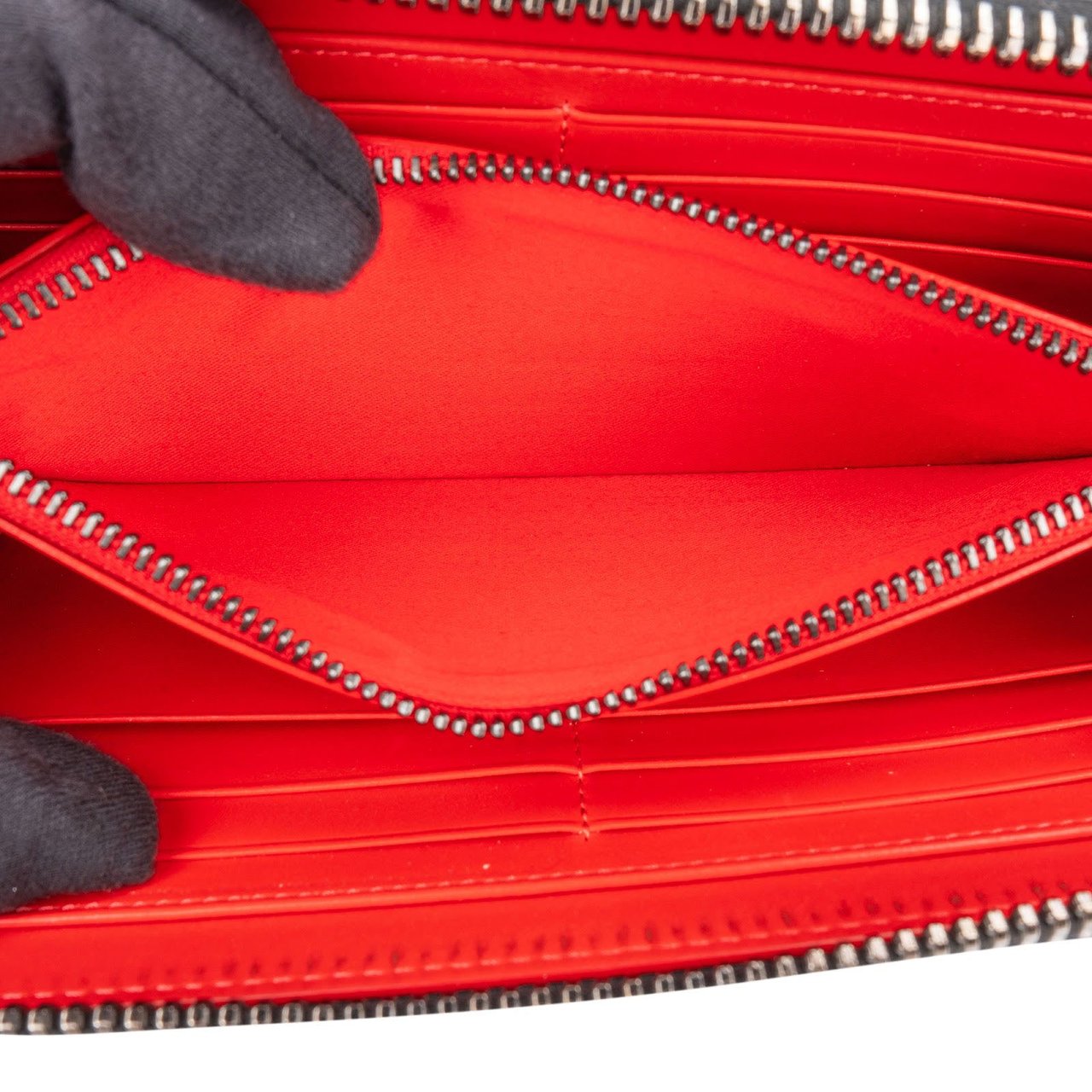 Dior Christian Louboutin Panettone Spikes Zip Around Wallet Zwart