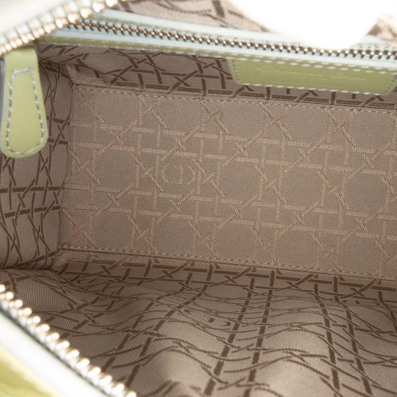 Dior Medium Patent Cannage Lady Dior Groen