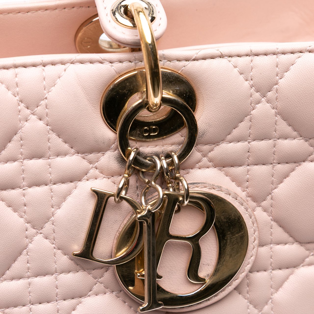 Dior Large Lambskin Cannage Lady Dior Roze