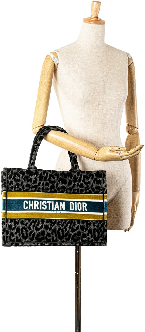 Dior Mizza Medium Embroidered Canvas Leopard Book Tote Zwart