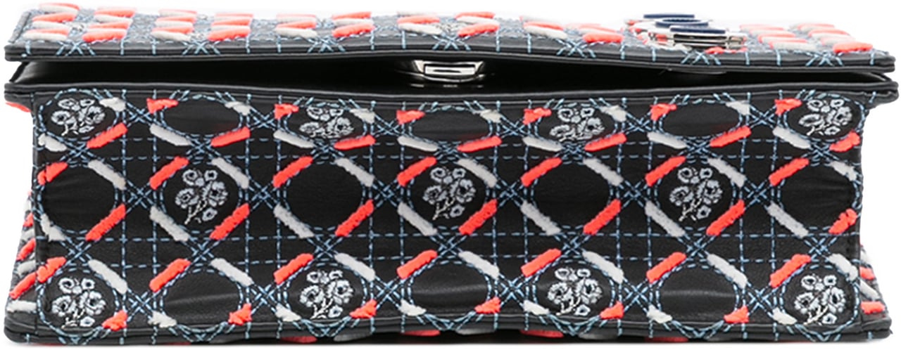 Dior Medium Calfskin Cannage Tufted Diorama Flap Zwart