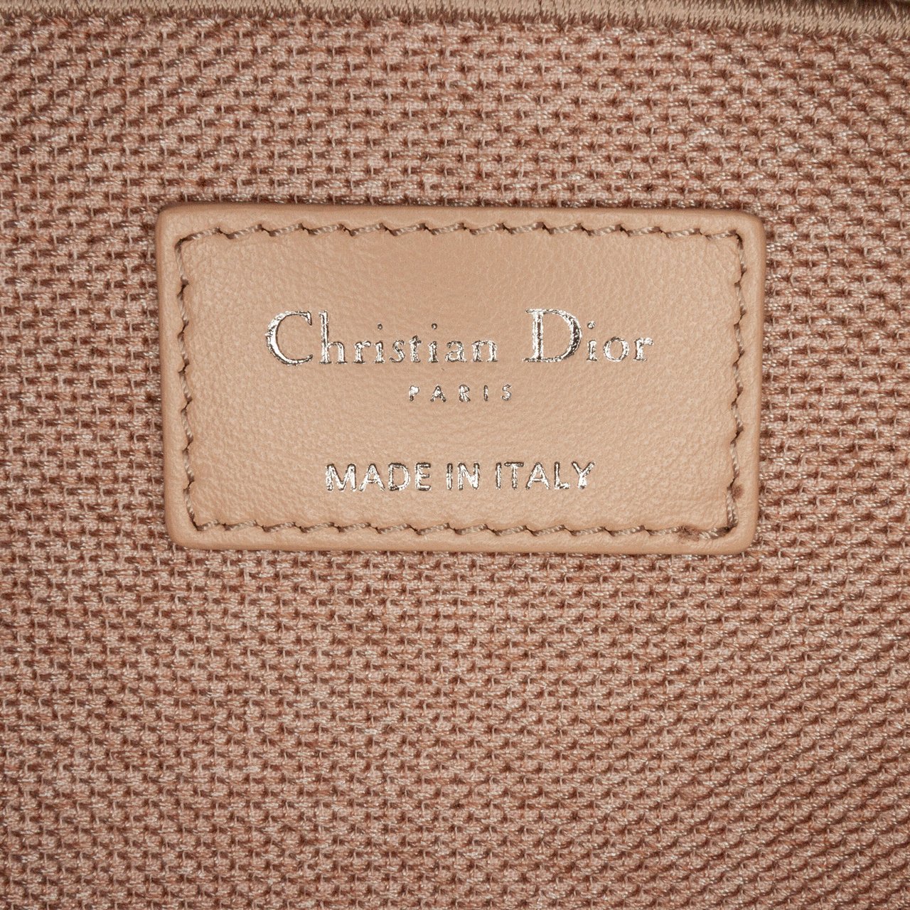 Dior Mesh Embroidered Diortravel Vanity Case Roze