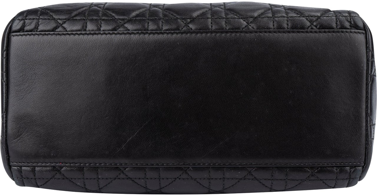 Dior Christian Dior Quilted Leather Lady Dior Handbag Zwart