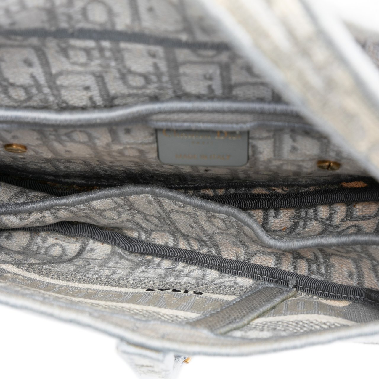 Dior Oblique Embroidered Canvas Saddle Bag Grijs