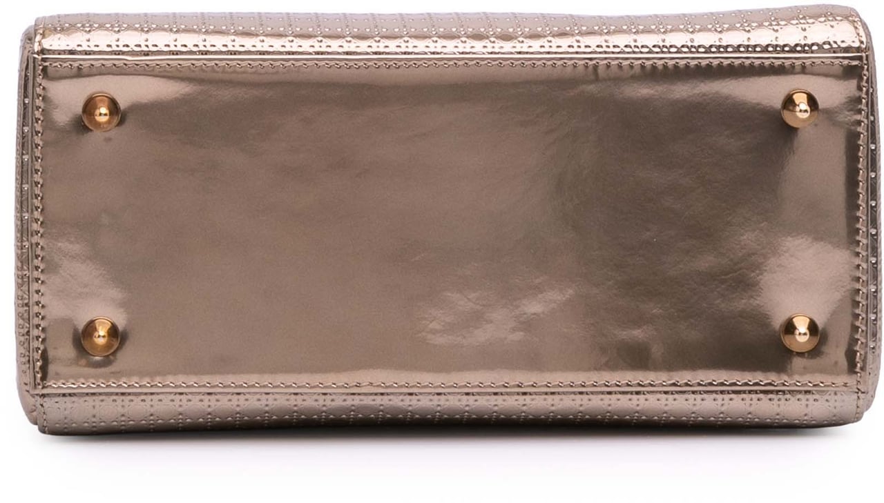 Dior Medium Metallic Patent Microcannage Lady Dior Goud