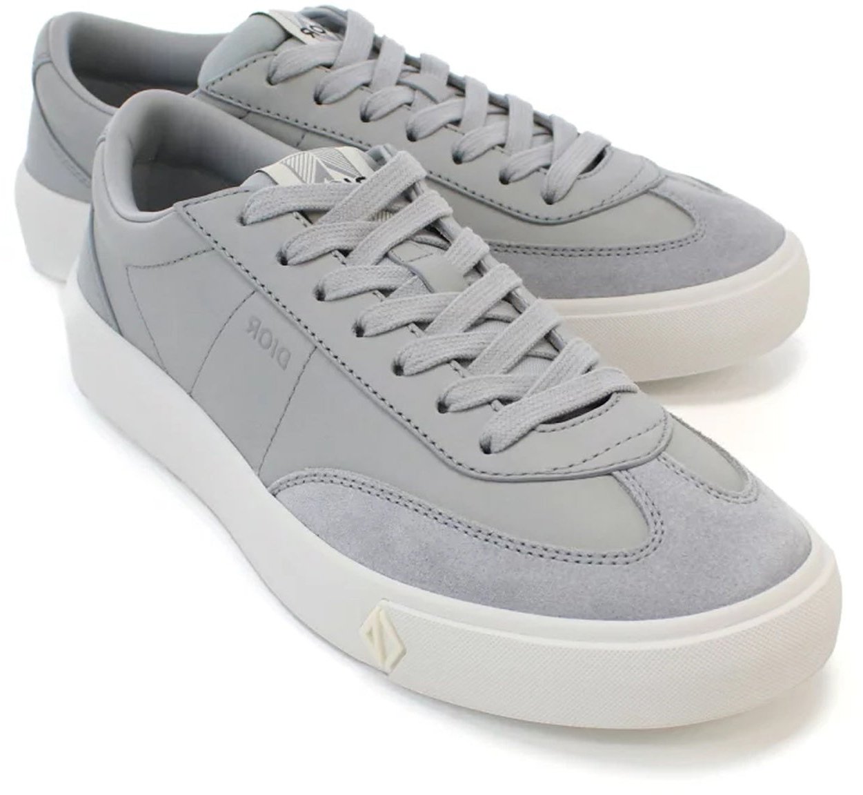 Dior Dior Leather Sneakers Grijs