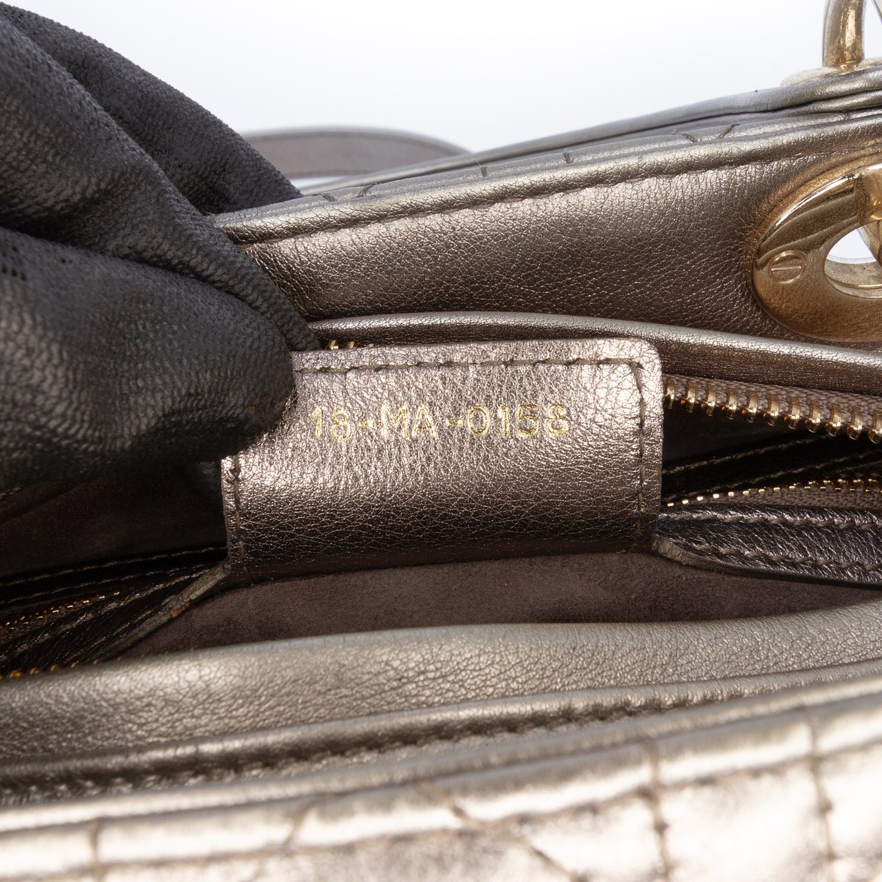 Dior Medium Lambskin Cannage Lady Dior Goud
