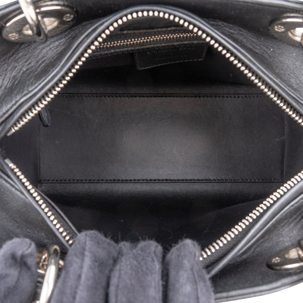 Dior Christian Dior Black Leather Patch Embellished Lady Dior Handbag Zwart