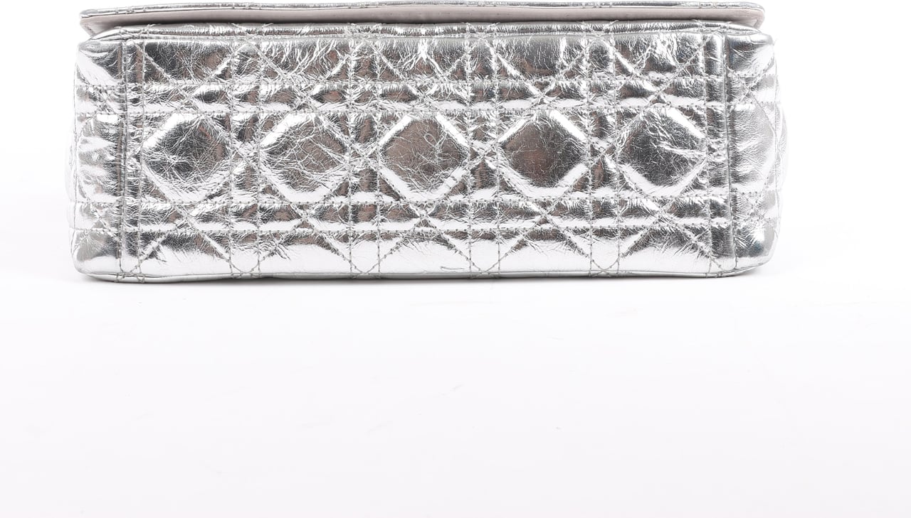 Dior Dior Caro Leather Chain Shoulder Bag in Metallic Silver Zilver