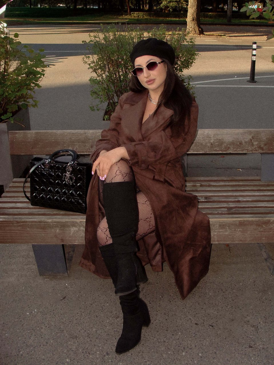 Dior Dior Lady Dior Leather Cannage Large Handbag in Beige Beige