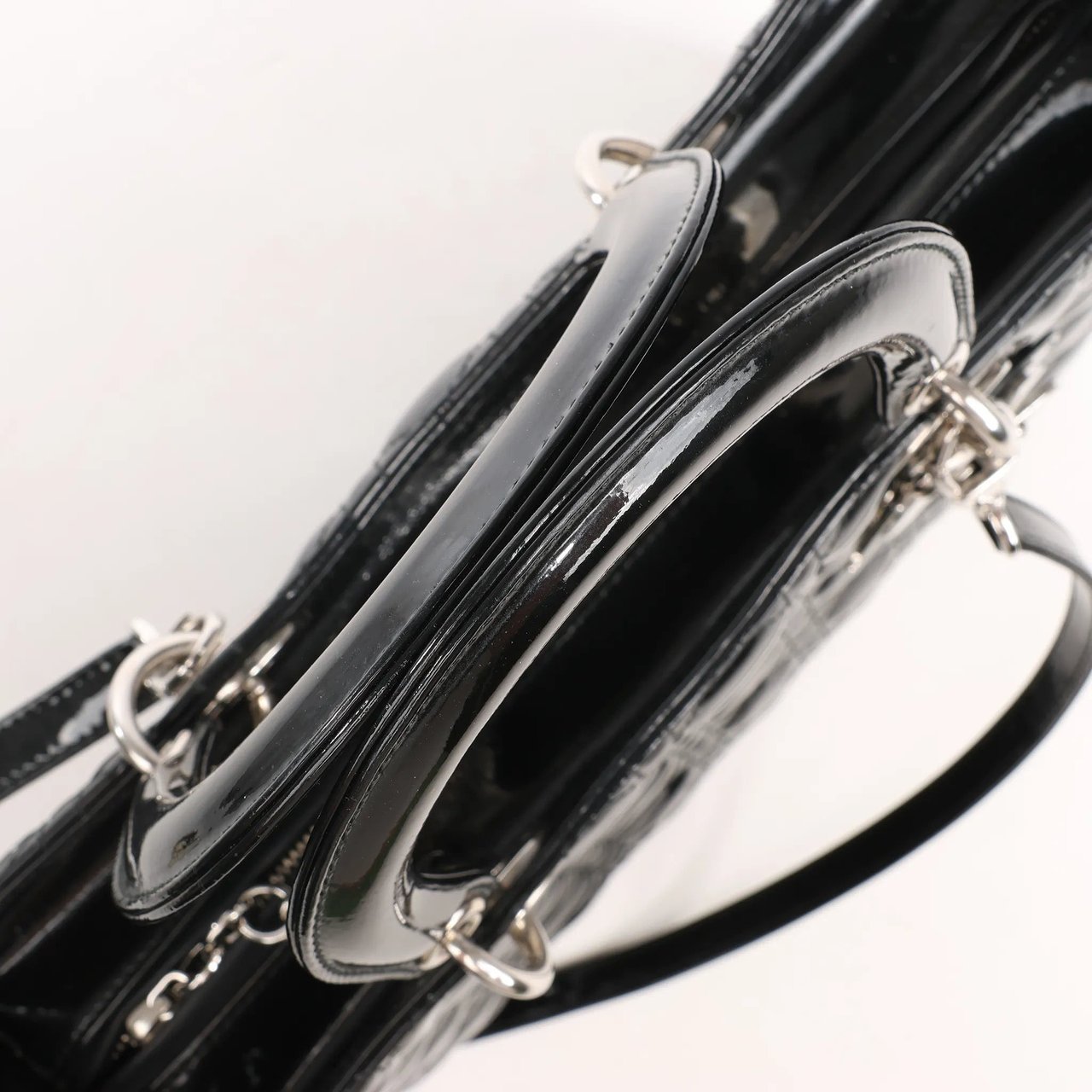 Dior Dior Lady Dior Large Patent Leather Cannage 2Way Handbag in Black Zwart