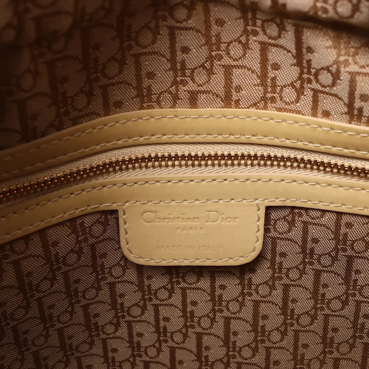 Dior Dior Lady Dior Patent Leather Cannage Large 2Way Handbag in Yellow Geel
