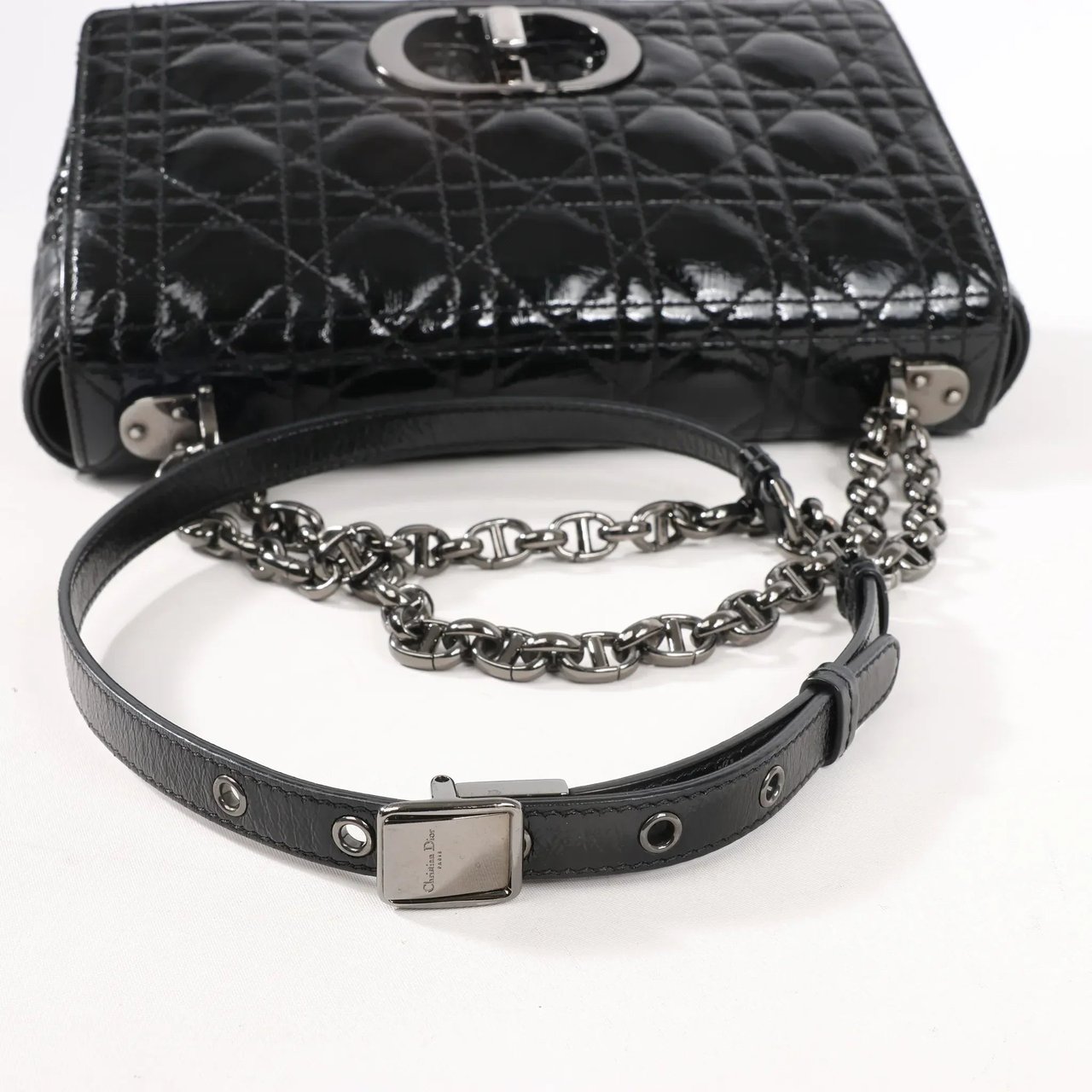 Dior Caro Leather Chain Crossbody Bag in Black Zwart