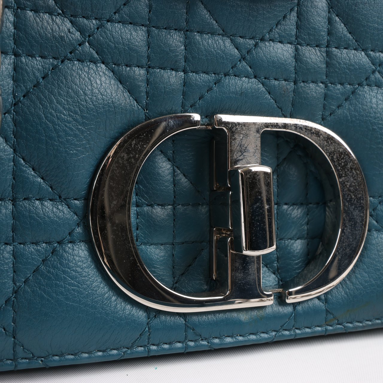 Dior Caro Leather Chain Shoulder Bag in Blue Blauw