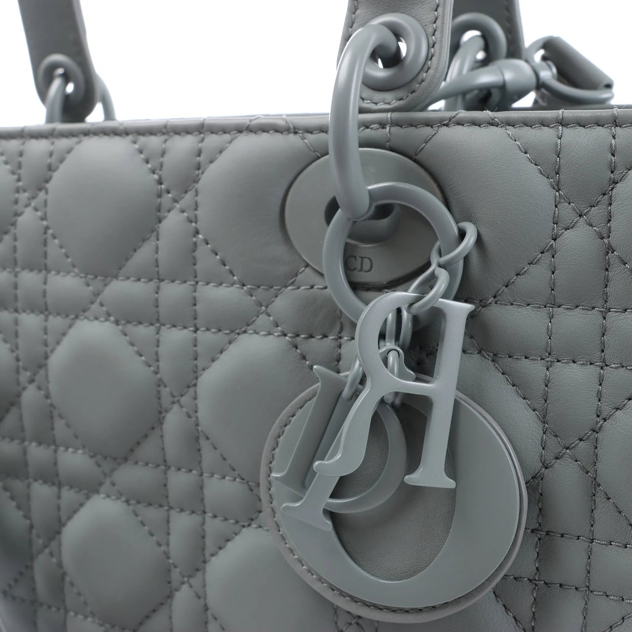 Dior Lady Dior Large Cannage Leather 2Way Handbag in Gray Grijs