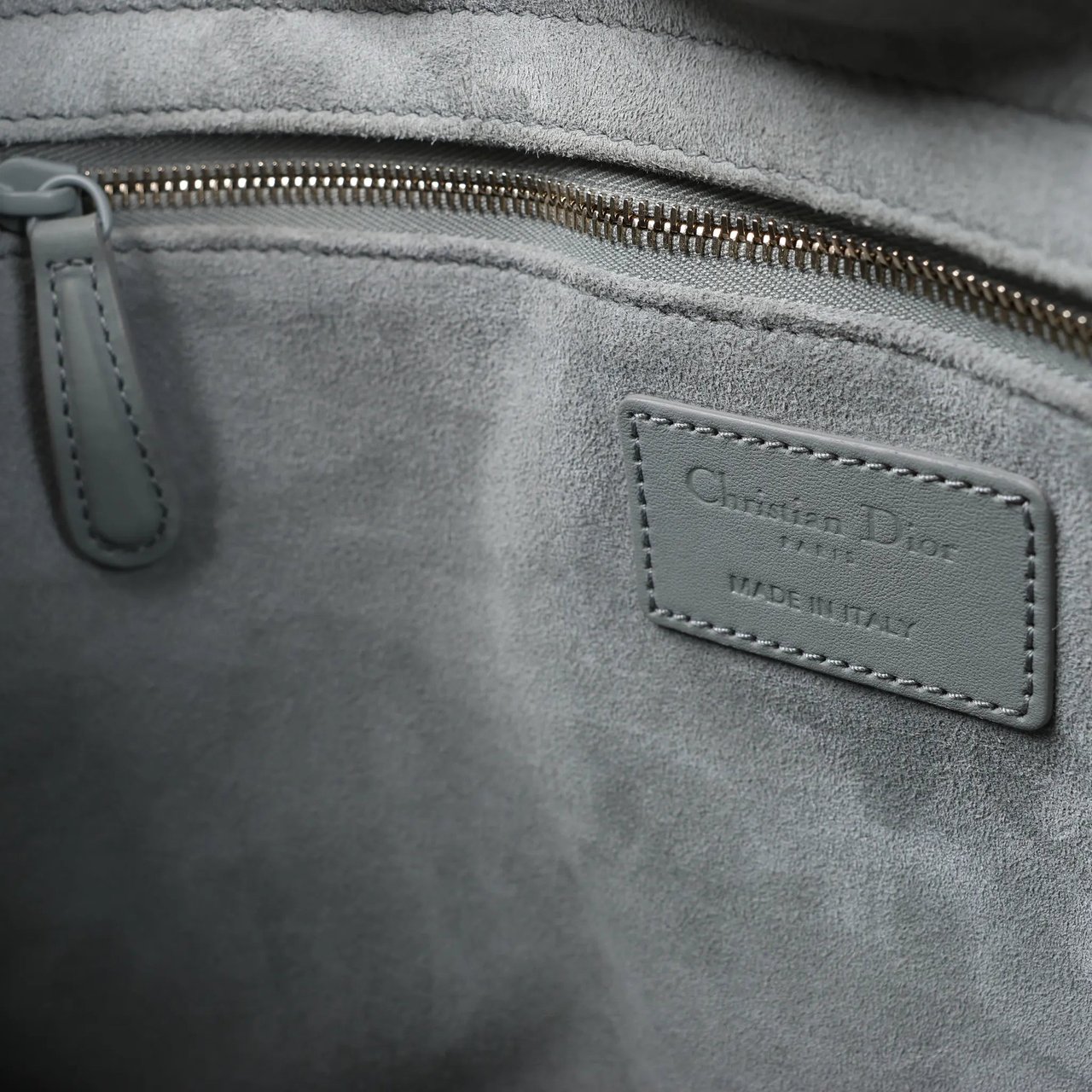 Dior Lady Dior Large Cannage Leather 2Way Handbag in Gray Grijs