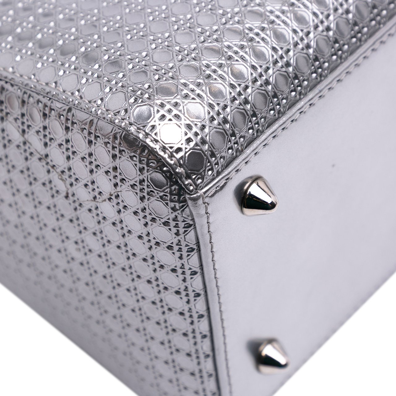 Dior Medium Metallic Patent Microcannage Lady Dior Zilver