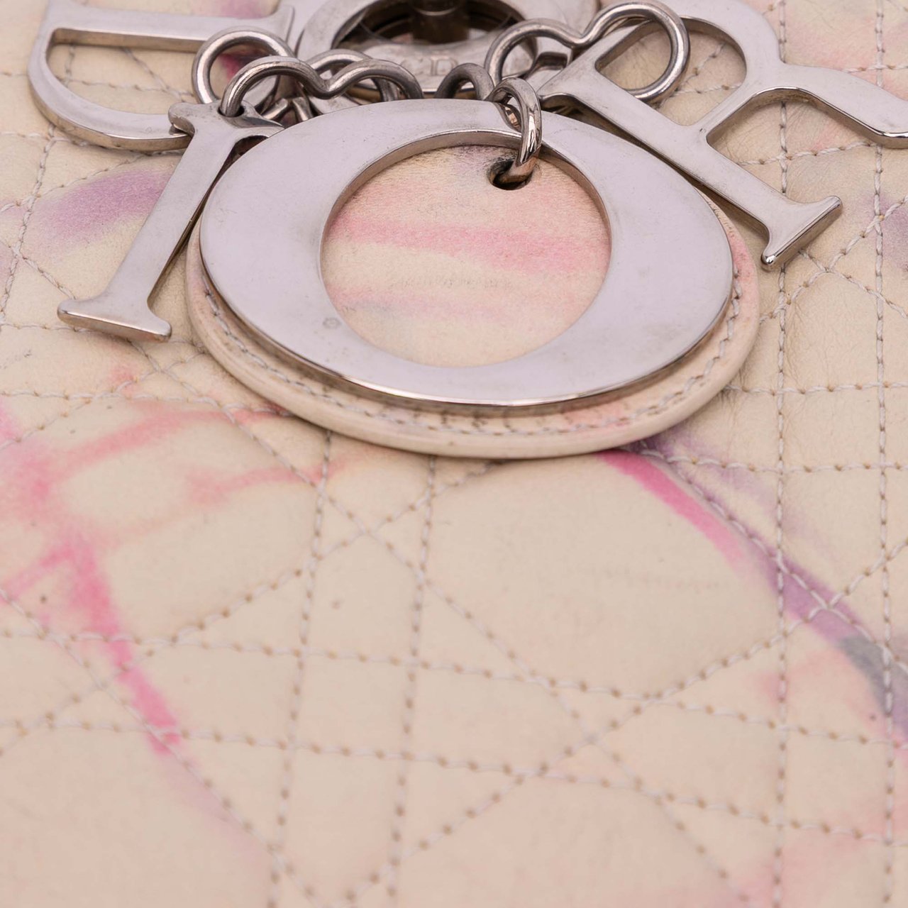 Dior Limited Edition Medium Lambskin Cannage Lady Dior Roze