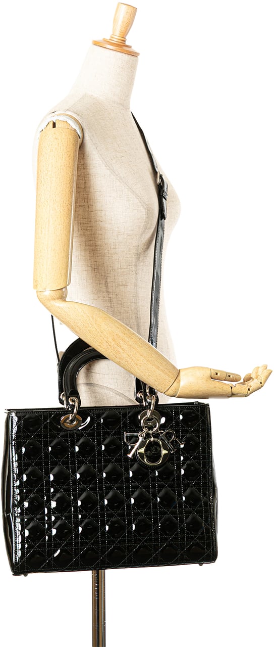 Dior Large Patent Cannage Lady Dior Zwart