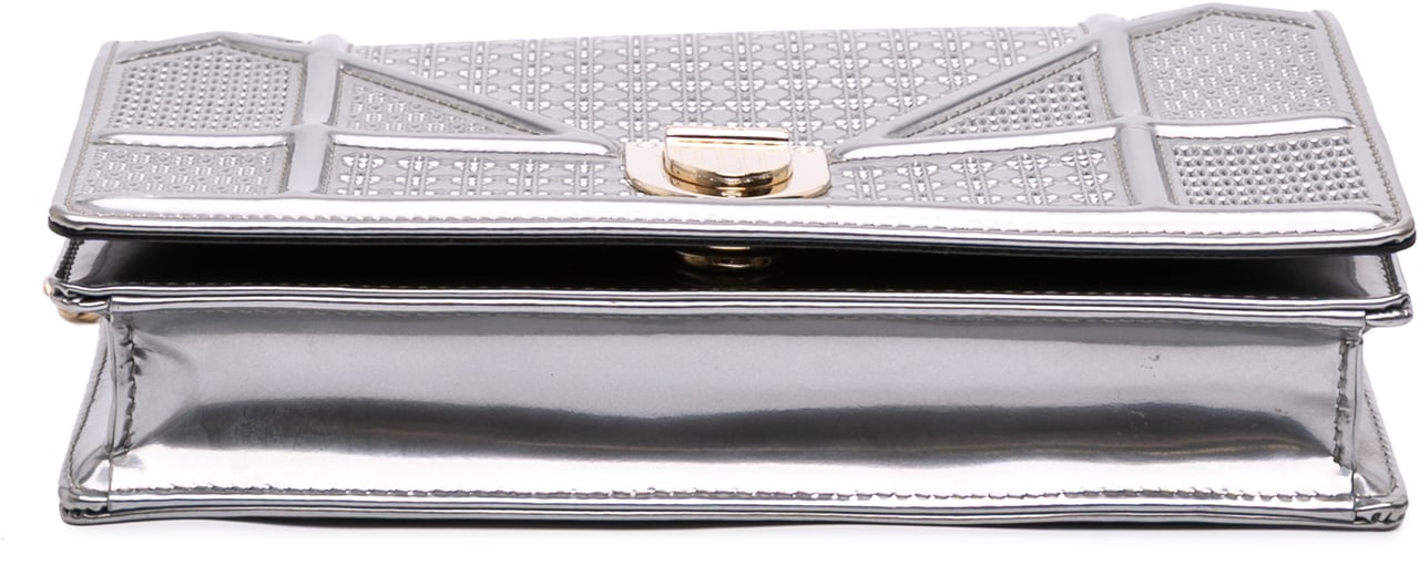 Dior Metallic Patent Microcannage Diorama Wallet on Chain Zilver