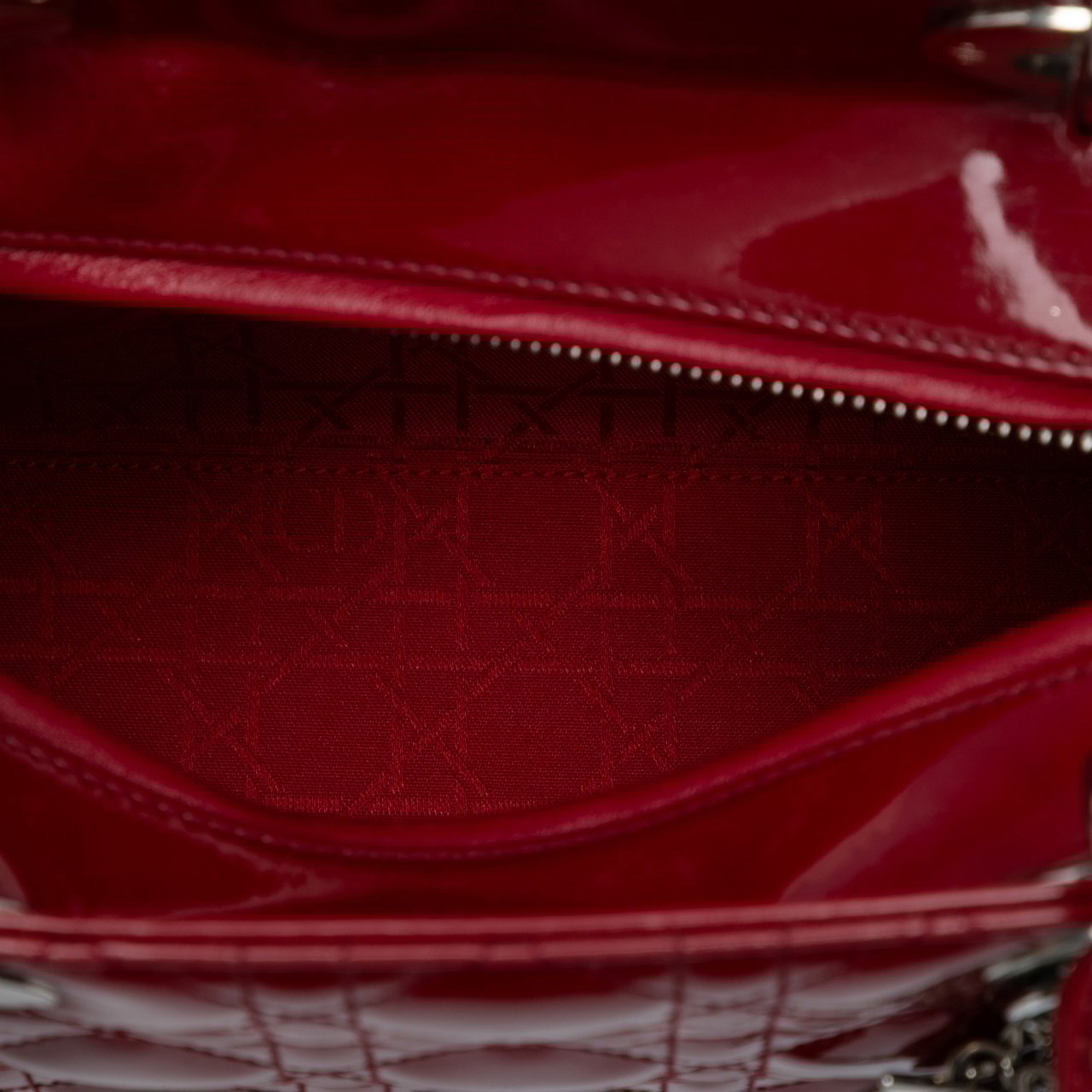 Dior Medium Patent Cannage Lady Dior Rood