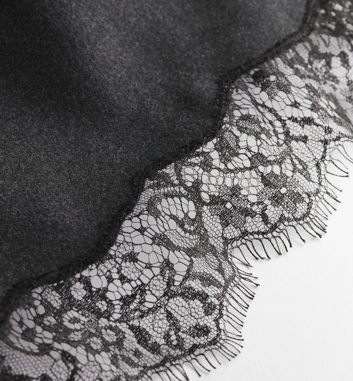 Dior Tailored Fitted Jacket With Lace Trim And Flap Pockets Zwart