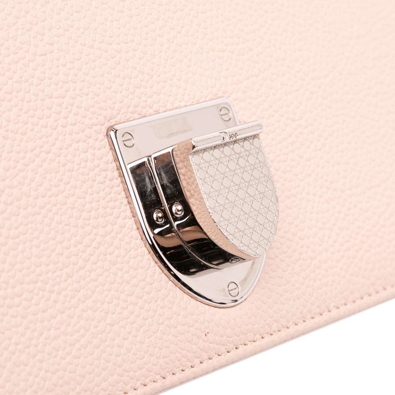 Dior Medium Grained Calfskin Diorama Flap Roze