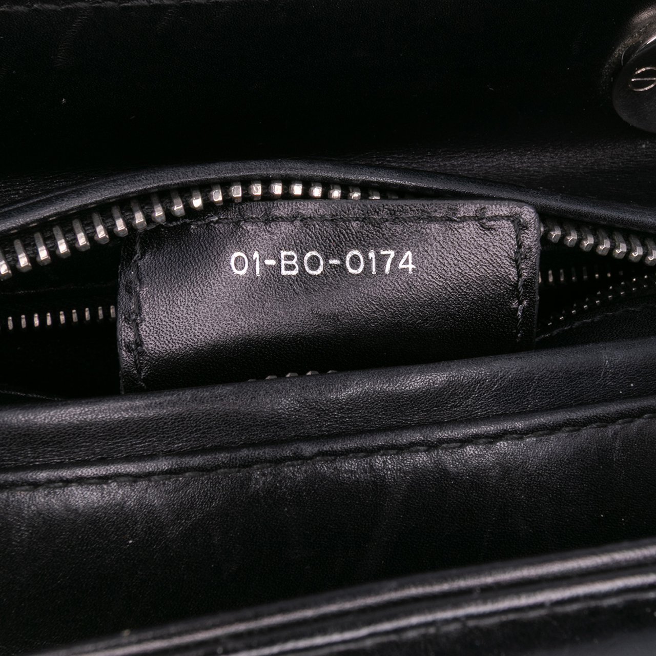 Dior Medium Calfskin Pockets Lady Dior Zwart